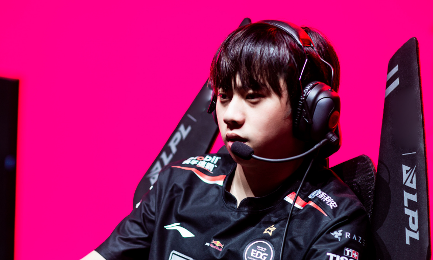 bet365中文版app下载 - Uzi连续十二场比赛得分超过出色防守，MAD挑战极限！